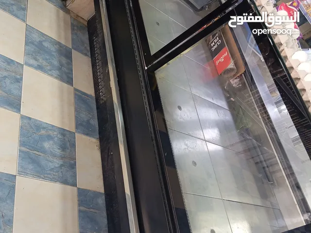 ثلاجة عرض لحوم ايطالي استعمال اسبوع واحد