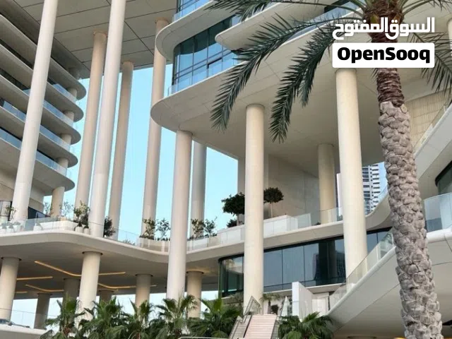 قطعة للبيع ركن بالطويسة على شارع المركز