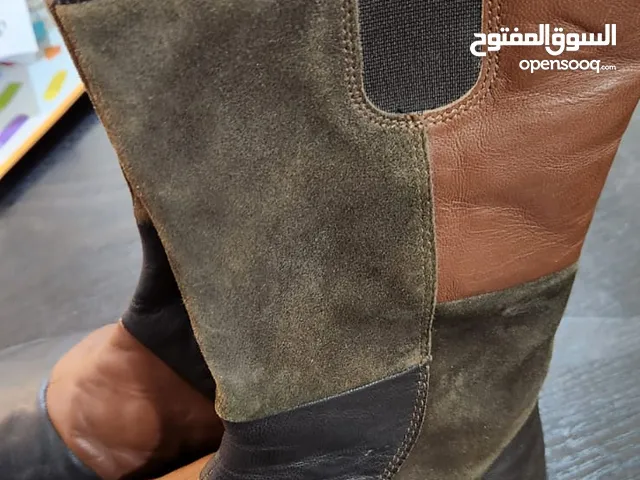 Leather high boots, brand new, size 35