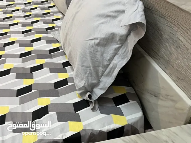 سرير مع جرارات كومدينوا
