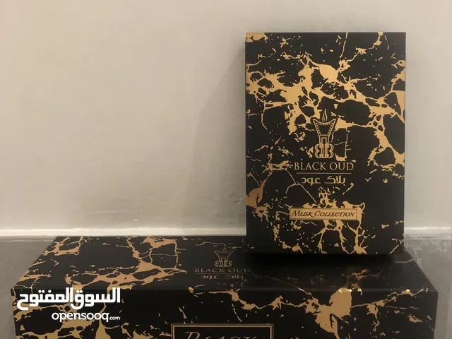 Black oud box with 5 best perfumes  Box with 7 best musk collecation men