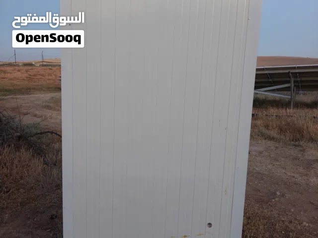 حمام كرفان  للبيع جديد غير مستعمل معا خزان مياه 2متر وربع  ومعا قاعدة حديد مصفح