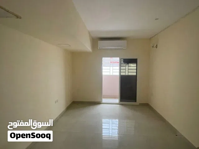 فرصة مميزة للإيجار في الراشدية 3 – شقة واسعة بسعر ممتاز