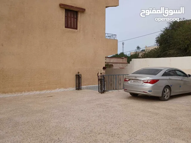 0 m2 More than 6 bedrooms Townhouse for Sale in Tripoli Arada