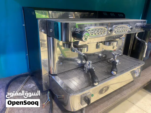 ماكينه باريستا ايطالي للبيع حال الوكاله