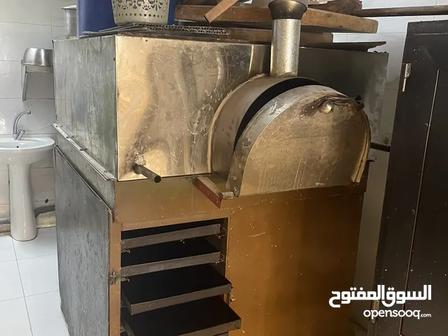 عدة مطعم معجنات
