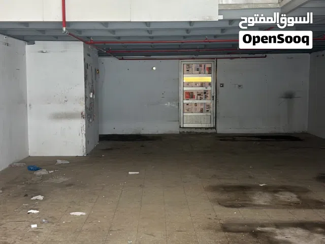 للايجار محل في الري مساحة 265 متر