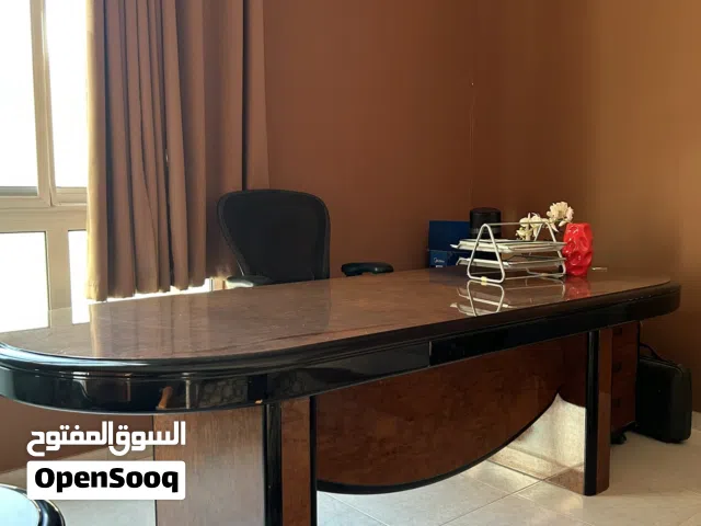 مكتب فخم للاستخدام المنزلي او المكتبي