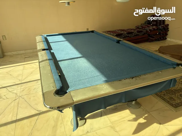 Pool table