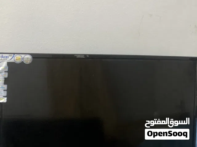 شاشه استعامل يومي ومافيها اي خربات