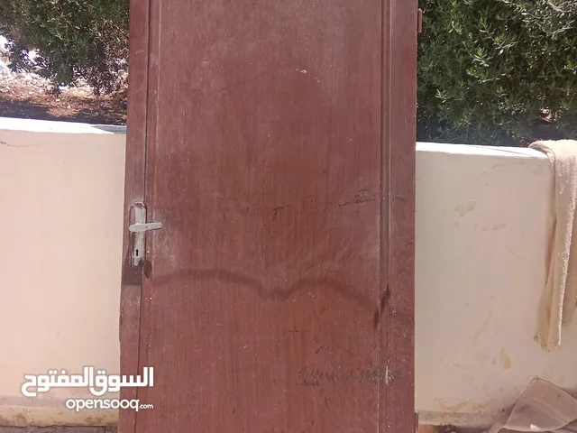باب خشب ثقيل جدا للبيع