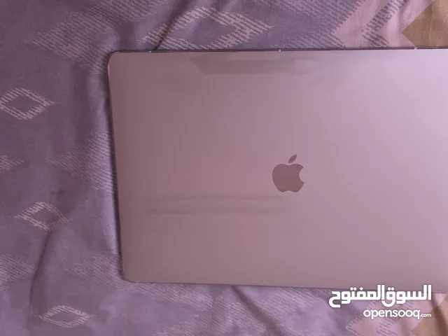 Macbook Pro 15 inch Early 2017, 16Gb ram and 256Gb SSD