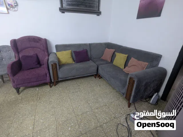 تخم قنفات مستعمل العنوان كرادة داخل شارع الاورزدي القديم مجاور مطعم الكبه البغدادي