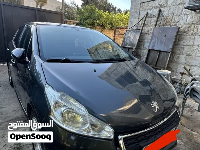 Used Peugeot 208 in Tulkarm