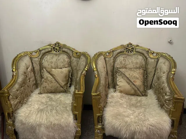 للبيع اثاث صالة كامل بحالة ممتازة