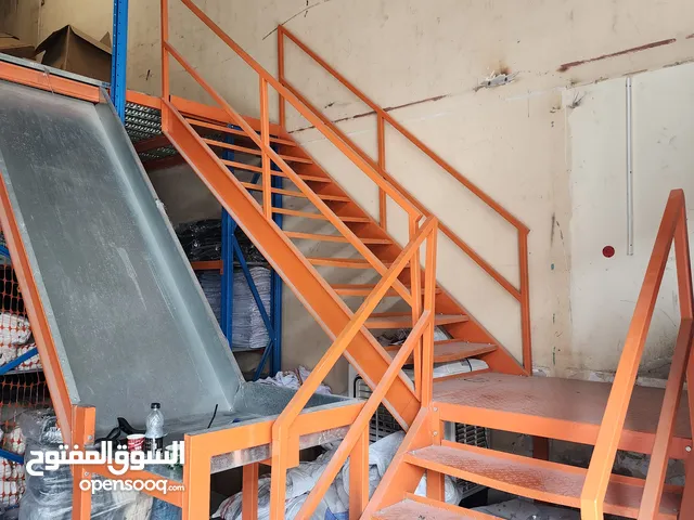 نصف مستودع لل إيجار في عجمان الصناعية 1