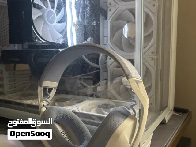 سماعه logitech g435 لاسلكيه لونها ابيض مستعمله ما تشتكي من شي