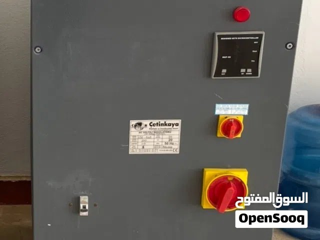 منظم كهربائي 220V نوع سيتنكايا تركي لفة نحاس قوة 30KVA شغال فى حالة ممتازة.