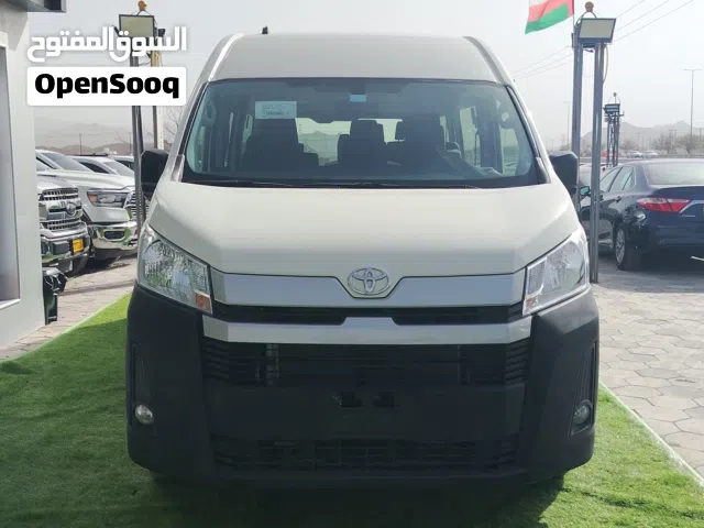 TOYOTA HIACE 2025 باص تويوتا هايس 2025 بحالة الوكالة وممشى 7 الاف فقط...