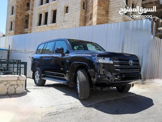 TOYOTA LAND CRUISER 300 GXR V6 موديل 2024 للبيع