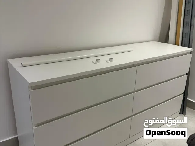 خزانة لم تستخدم