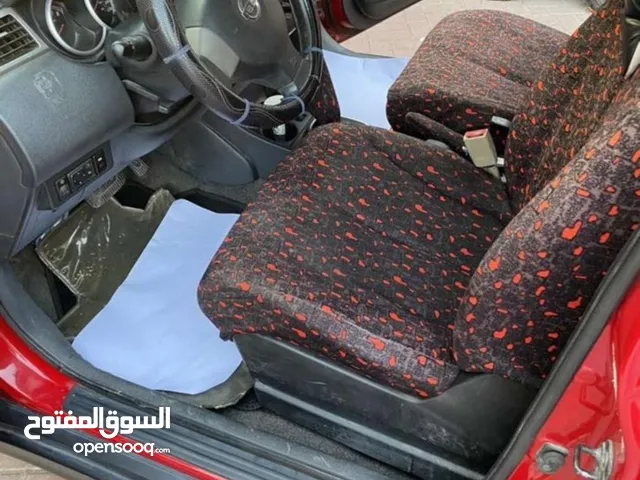 نيسان تيدا 2011