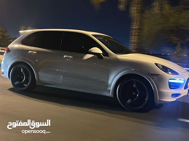 Used Porsche Cayenne in Southern Governorate