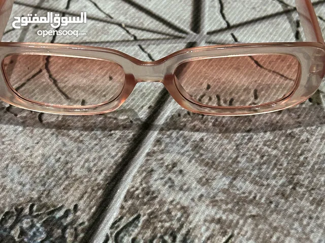 نظارات شمسيه بعدة ألوان و فريم عريض