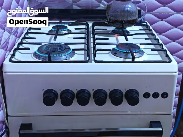 طباخ 4 عيون شغال فرن شغال