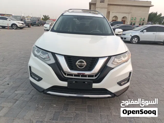 Nissan rogue 2019 usa full option Panorama 4 by 4 360 degree camera