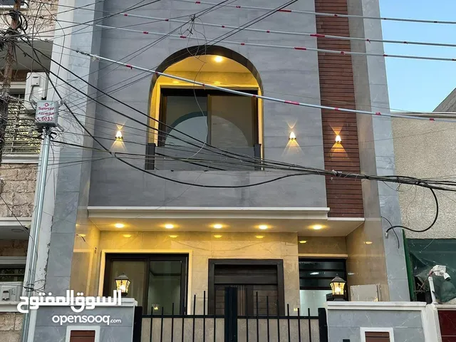 دار للبيع 100م طابقين 3غرف نوم حمامات 2