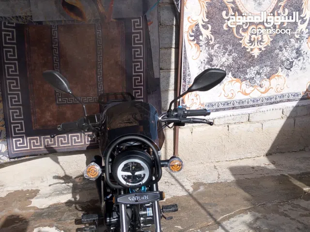 سلام عليكم دراجه زيرو صاله 7ايان من نازله من وكاله سونك ماكس محرك 200 خمسه كير