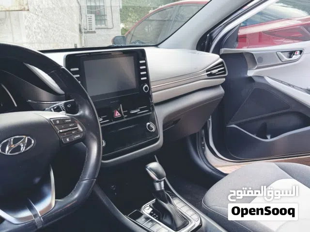2020 هيونداي ايونيك Standard