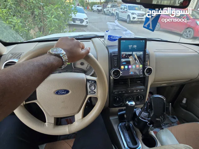 فورد / اكسبلور 2010 وكالة نيفا خليجيه جاهزة للبيع اللون ابيض من غير ضرر مكفوله