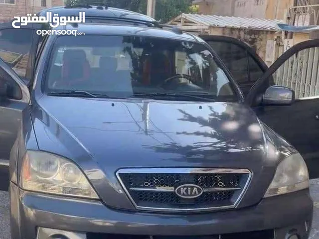 كيا سورينتو 2005