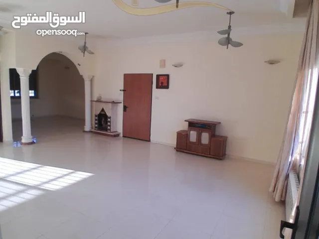 شقة غير مفروشة للايجار في الارسال