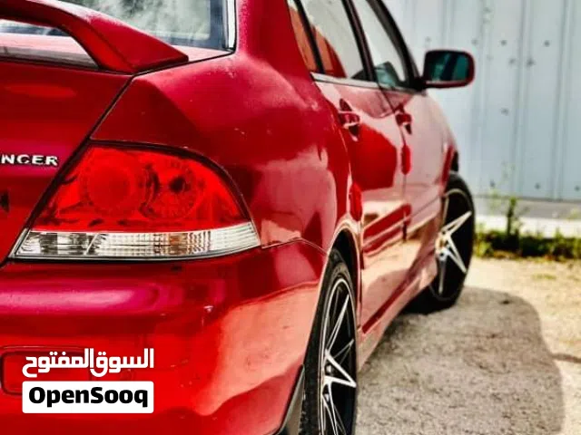 2005 ميتسوبيشي لانسر Standard