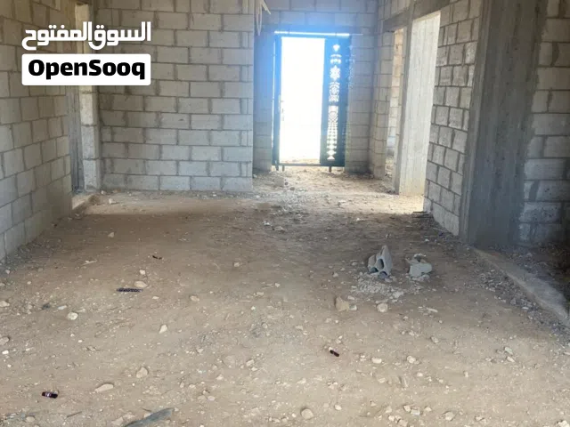180 m2 5 Bedrooms Townhouse for Sale in Mafraq Other