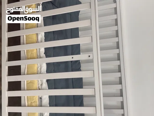 سرير اطفال