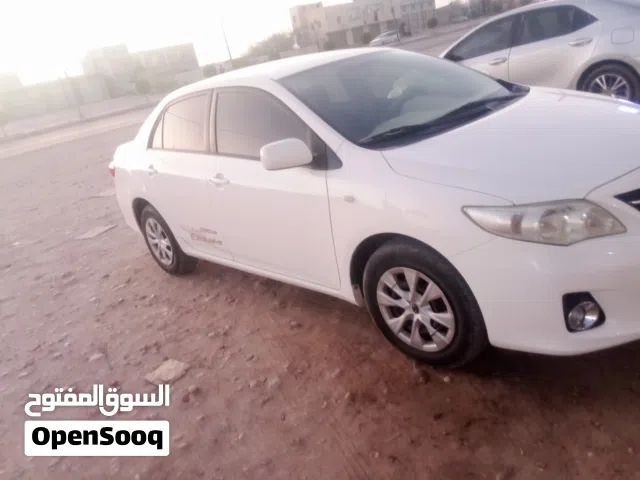 2013 تويوتا كورولا Allex