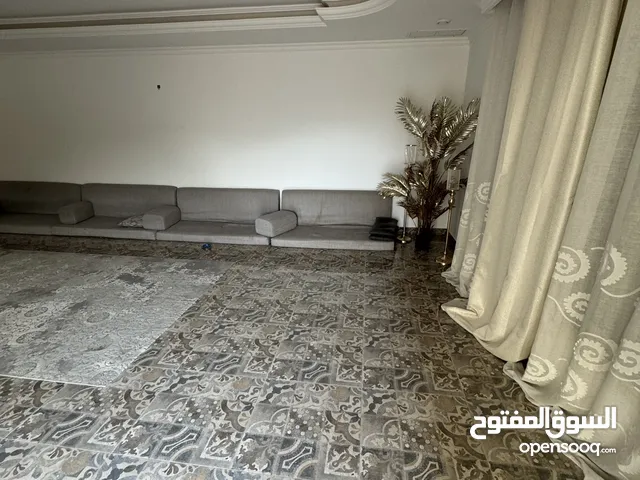 600 m2 3 Bedrooms Villa for Rent in Al Ahmadi Wafra residential