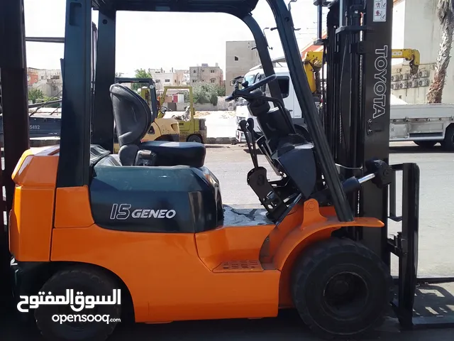 رافعه شوكية نوع تيوتا للبيع