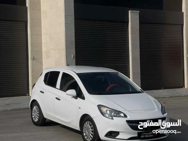 اوبل كورسا بحالة الوكالة 2017 بالرخصة