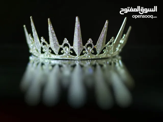 تيجان عرائسي ملكي