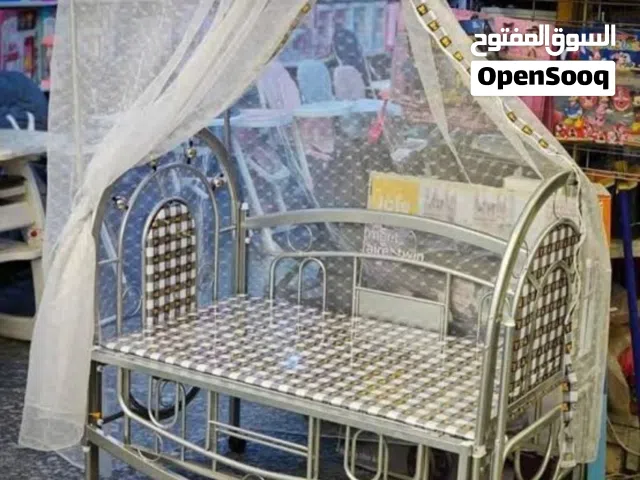 سرير اطفال