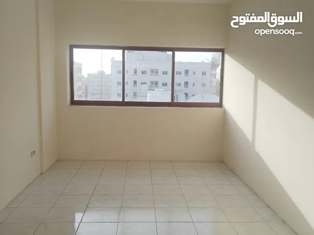 100 m2 2 Bedrooms Townhouse for Rent in Sharjah Al Butina