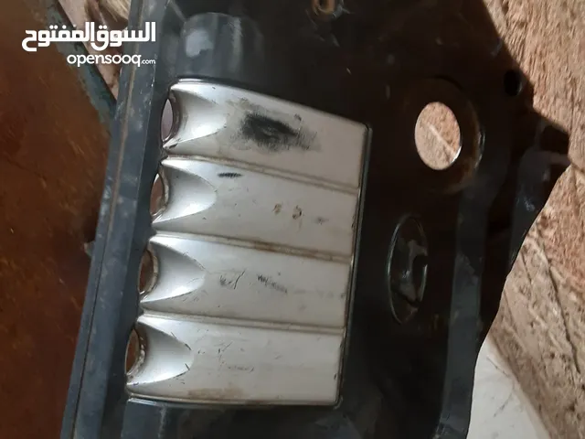 غطاء مكينة سونانا يركب من موديل 2000 الى 2005. اربعه بسطون نظيف ب 7500. فقط