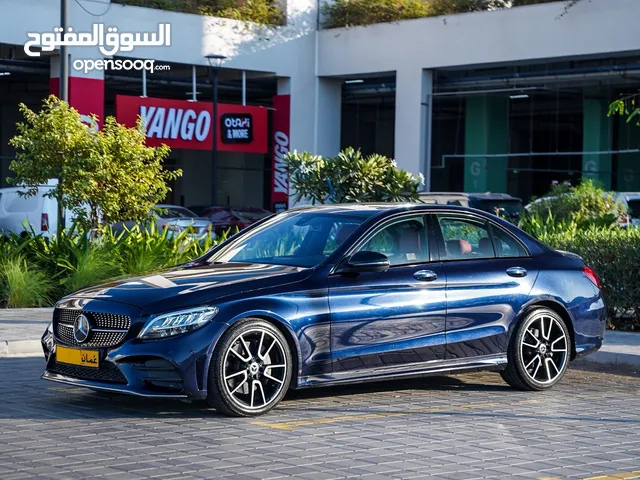 Sedan Mercedes Benz in Muscat