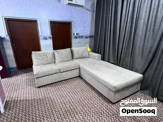 كورنر كويتي نضيف جدا قليل استخدام طبي مريح كلش شرط الفحص ويا بعد قطعه ما كفه للمكان
