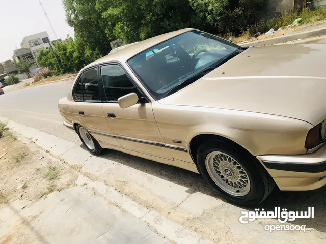 بي ام دبليو 1992
